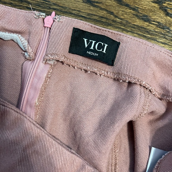 Vici Skort - Picture 3 of 3